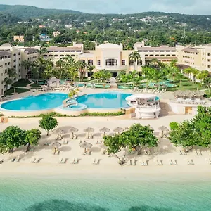 Курортный комплекс Iberostar Waves Rose Hall, Бухта Монтего